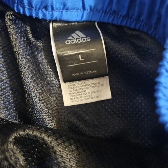 NWOT Boys Adidas shorts size large - Picture 4 of 4